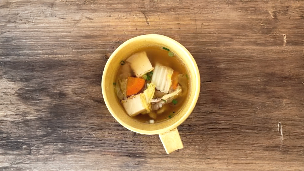 豚肉と野菜の具沢山中華スープ