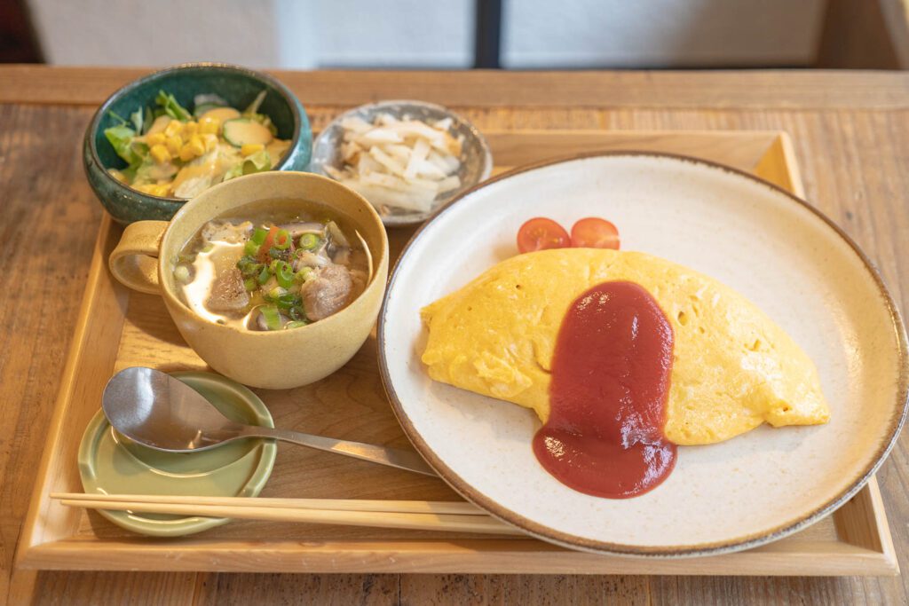 高円寺『cocci』はやさしさでできた雑貨カフェ。温かな気持ちになるスープとオムライスのランチを